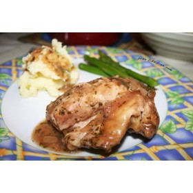 Rabbit Stew (French), with Mash Potatoes 法式红酒煨兔肉，配土豆泥
